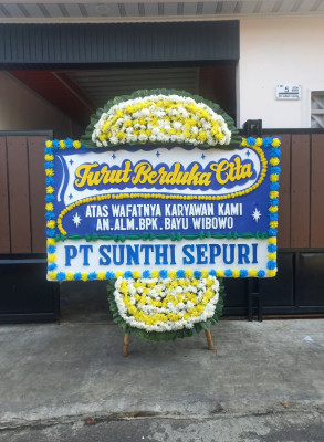 Papan Bunga Duka di Sampir