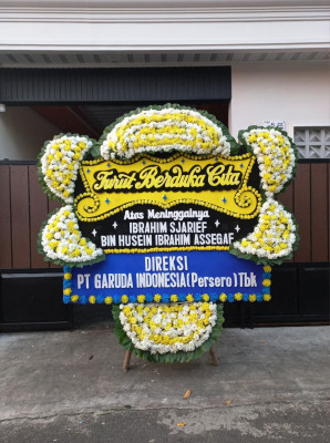 Papan Bunga Duka di Sampir
